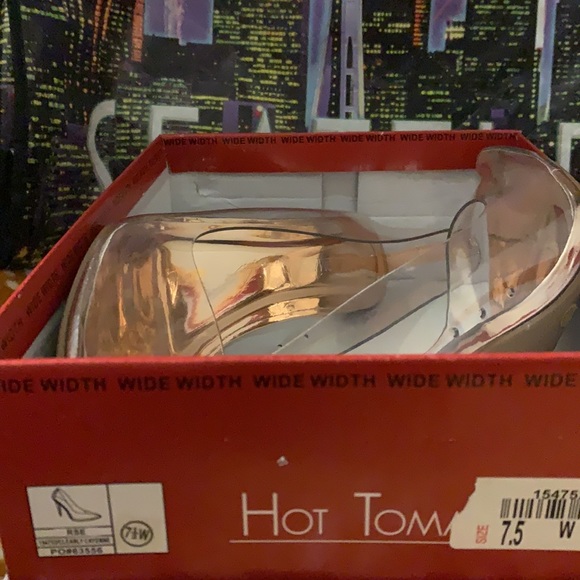 Clear Cinderella heels - Picture 2 of 5